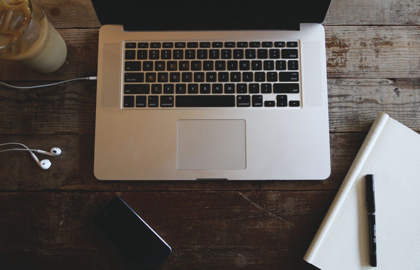 CRM gratuit pour TPE/PME : 3 vraies options gratuites et 4 essais