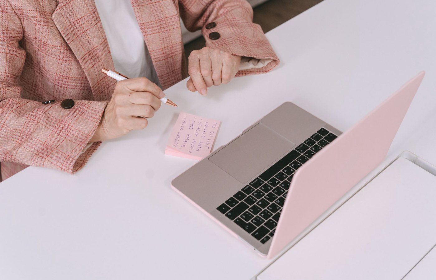 Comparatif de logiciels CRM immobilier pour agences et agents