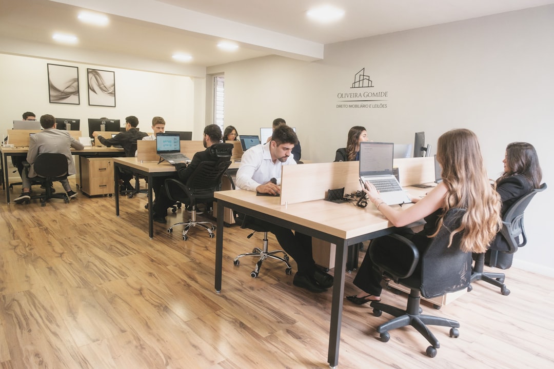 Clearbit Enrichment : enrichissement CRM par email et domaine