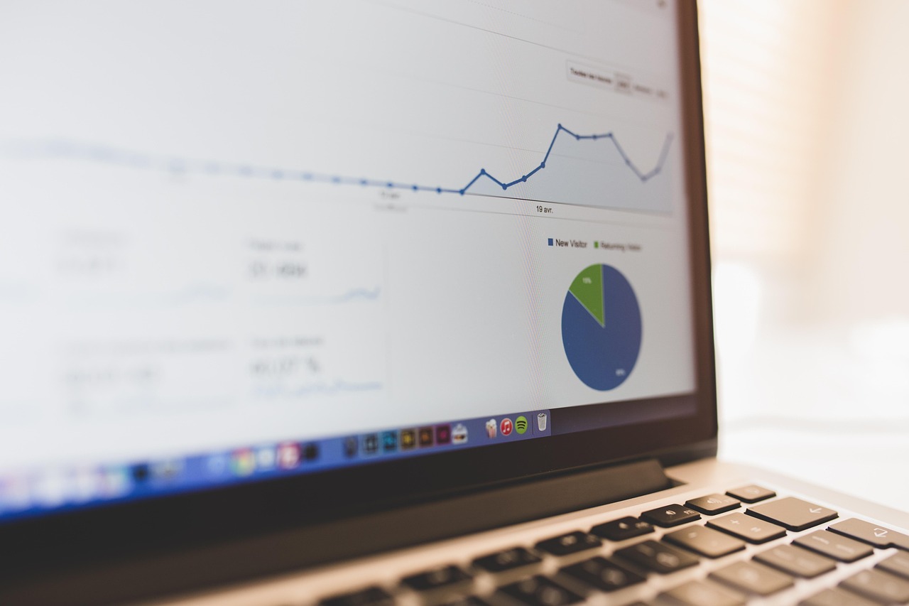 Veille concurrentielle en entreprise : ce que l&rsquo;IA change vraiment